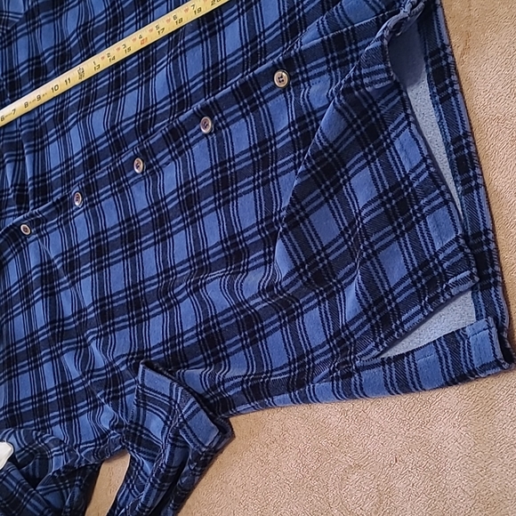 VELOUR Shacket / button up Top - Picture 13 of 16